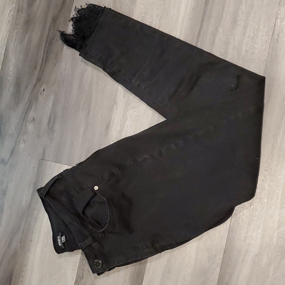 Black Jeans
